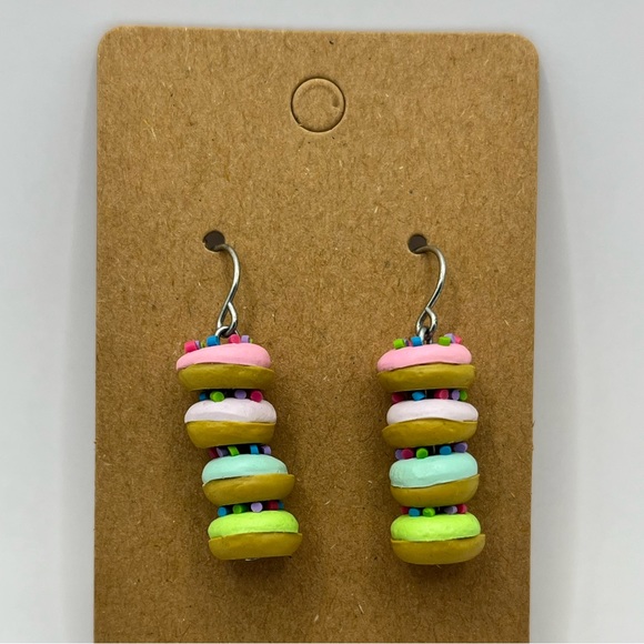 Pastel colored stacked donuts dangling earrings - Picture 1 of 3